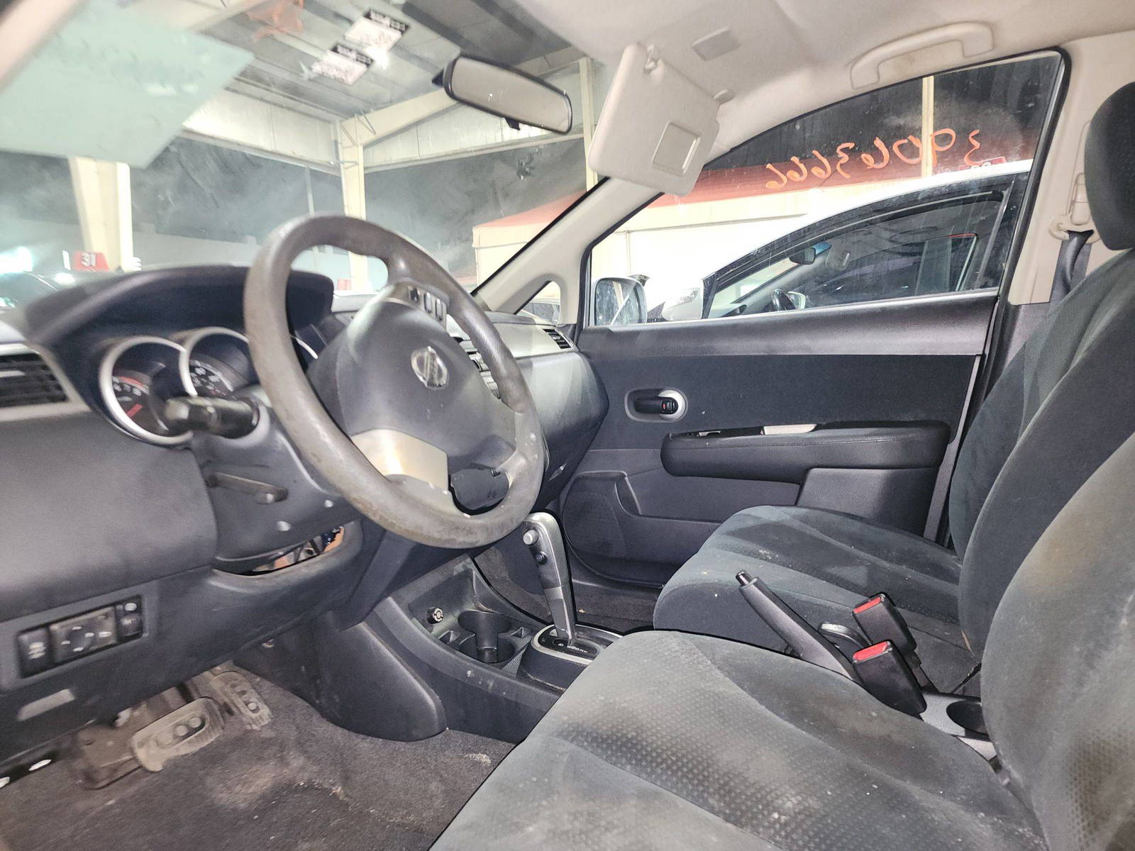 2010 NISSAN VERSA — 154846 Miles — Lot 39063666 — Ind. 12 - Marhaba Auctions Used Cars - Image 6