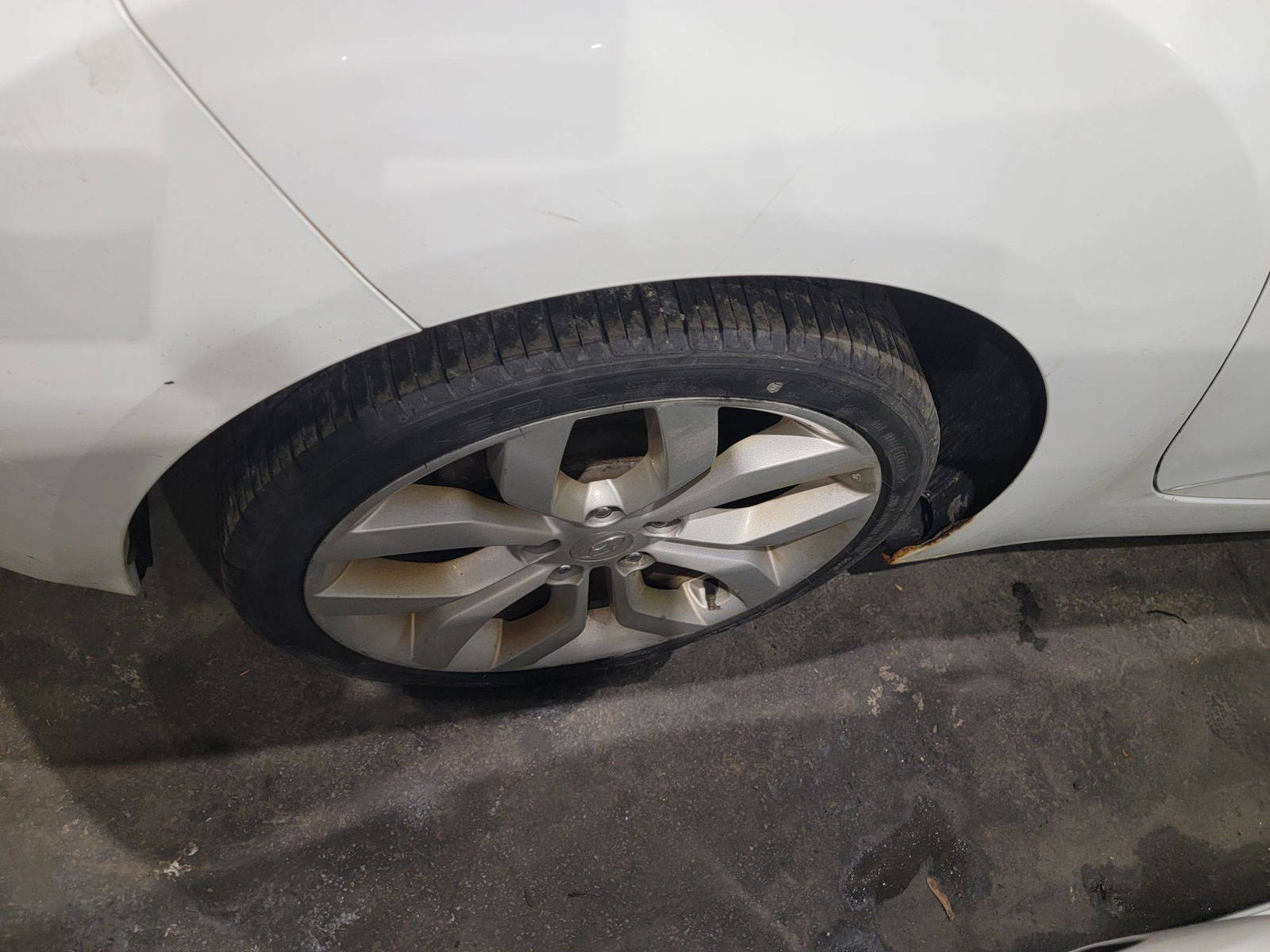 HYUNDAI VELOSTER 2013 - Marhaba Auction Used Cars - Image 5