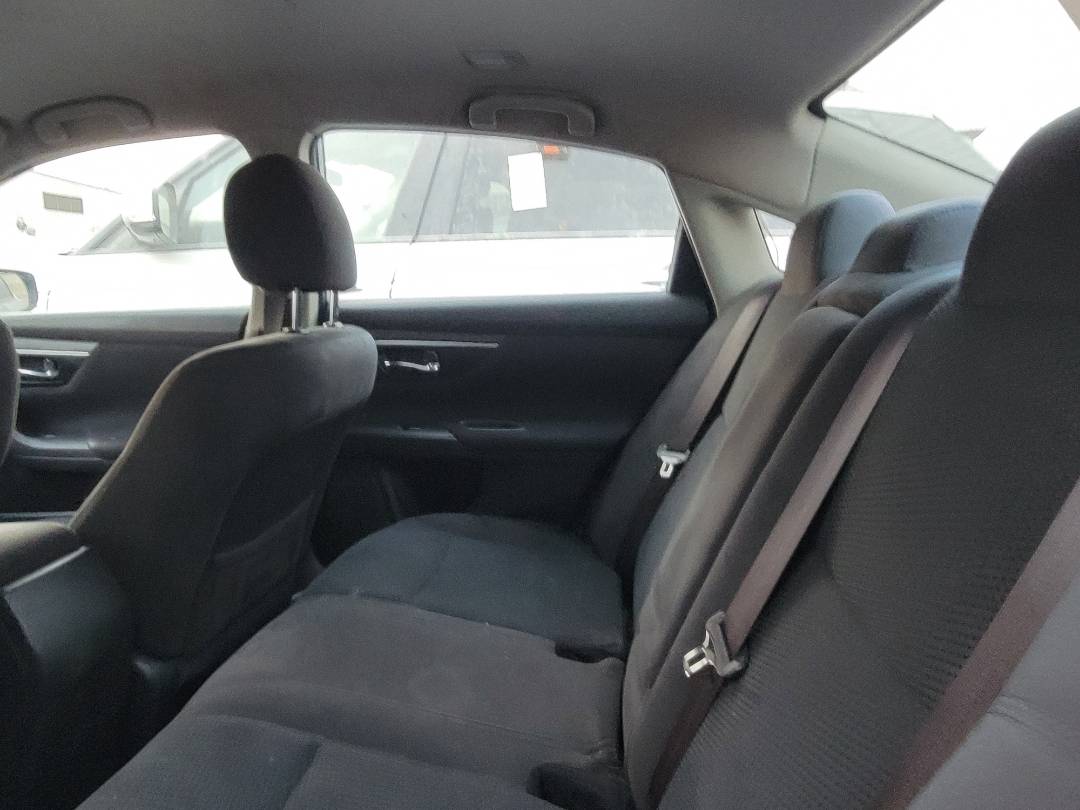 2015 NISSAN ALTIMA — 211860 Miles — Lot C140379 — Souq - Marhaba Auctions Used Cars - Image 6