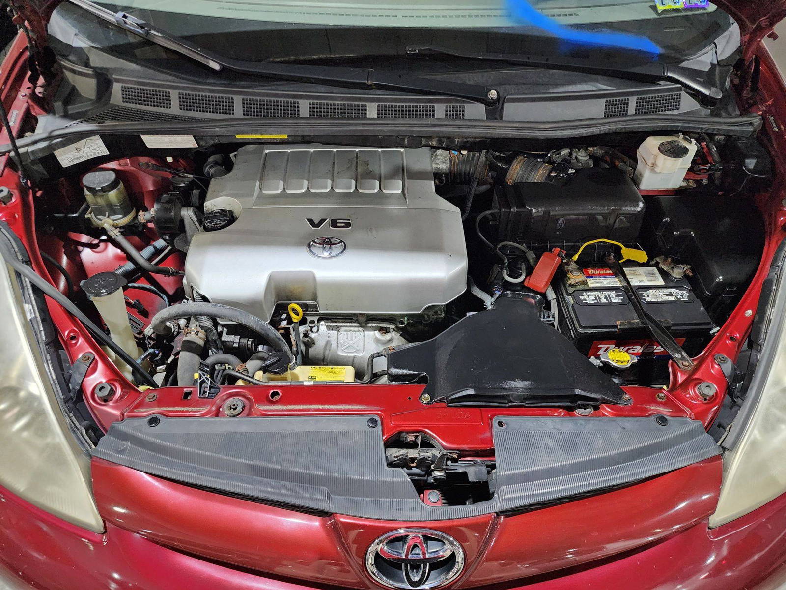 2010 TOYOTA SIENNA — 183253 Miles — Lot 2851452 — Al Quoz - Marhaba Auctions Used Cars - Image 11