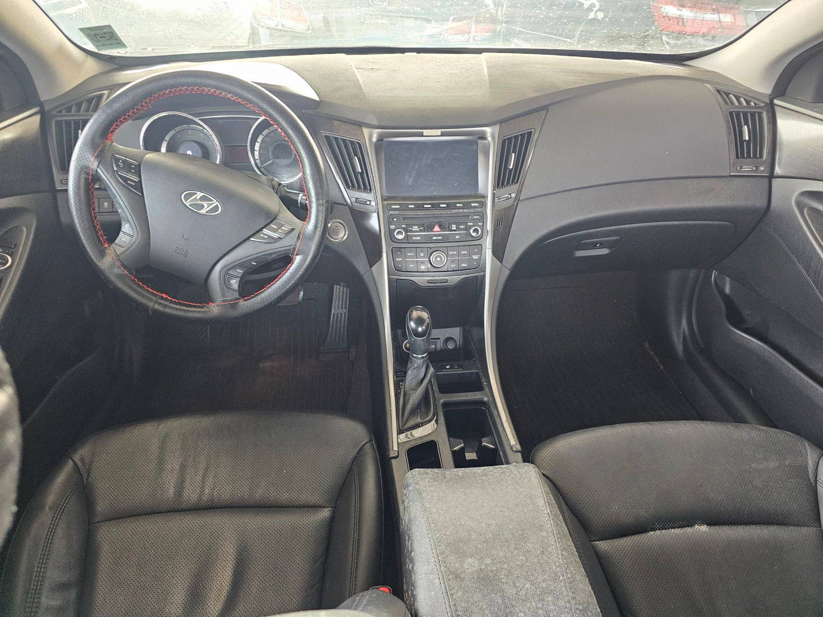 2013 HYUNDAI SONATA — 198758 KM — Lot 510933 — Souq - Marhaba Auctions Used Cars - Image 7
