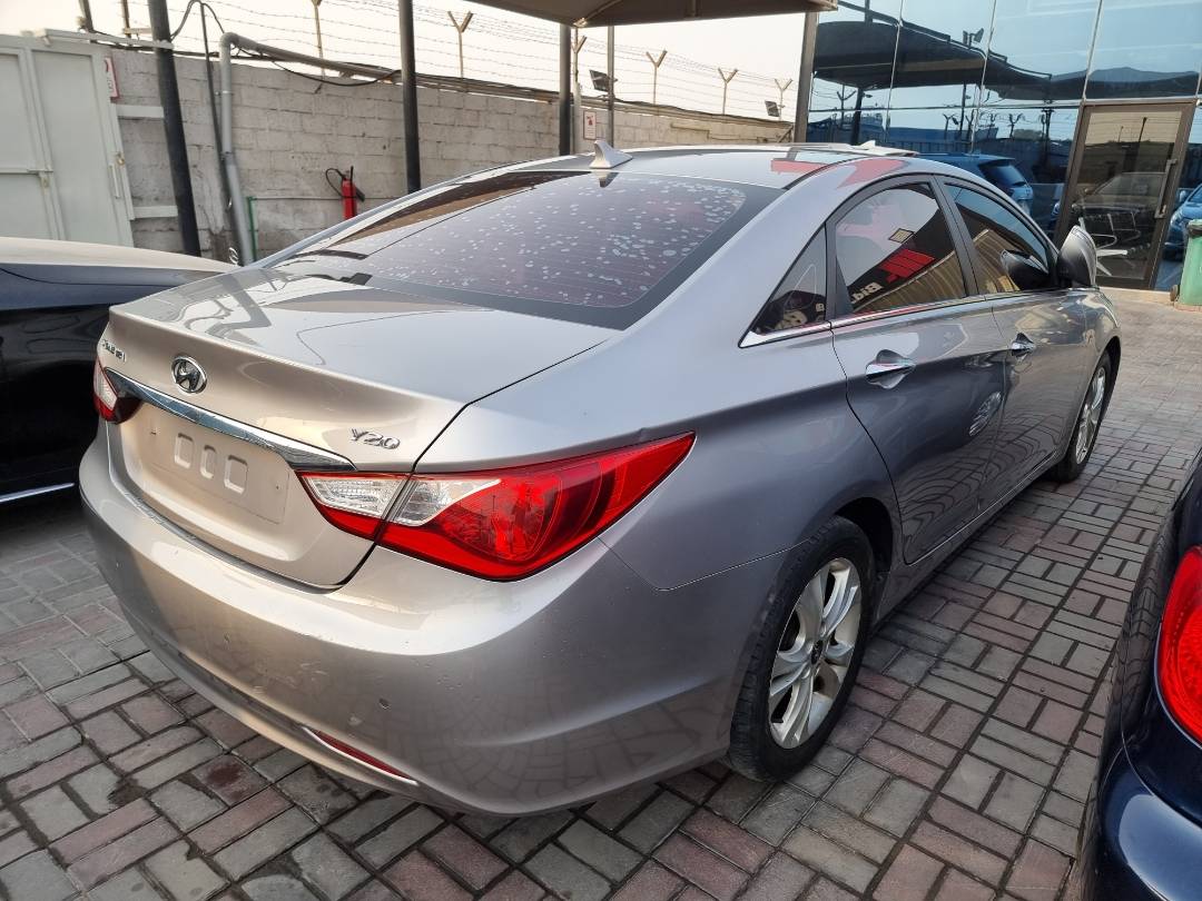 2012 HYUNDAI SONATA — 216553 KM — Lot 214587 — Main - Marhaba Auctions Used Cars - Image 4