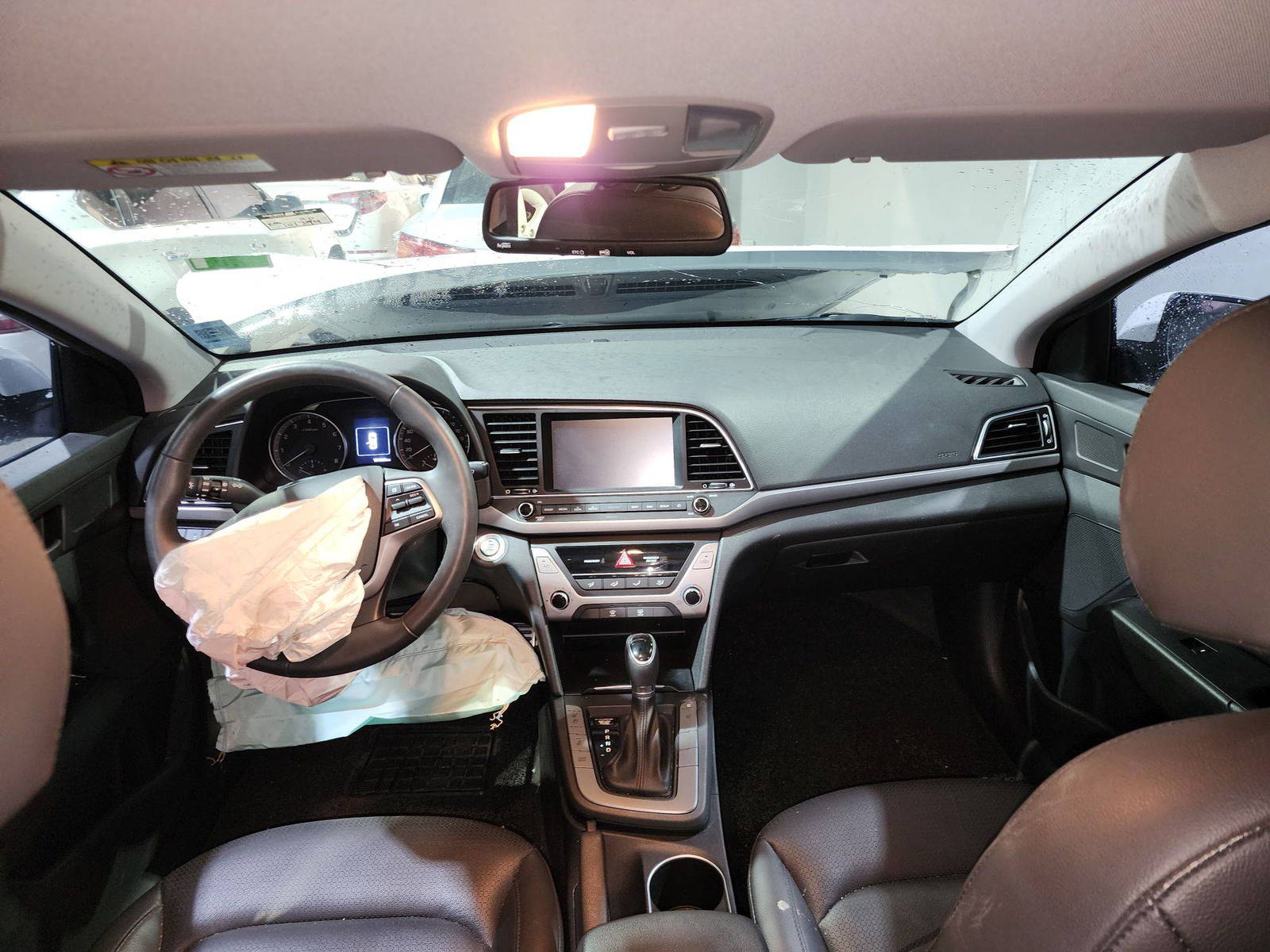 2018 HYUNDAI AVANTE — 101394 KM — Lot 124587 — Souq - Marhaba Auctions Used Cars - Image 8