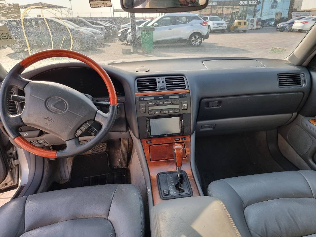 1999 LEXUS LS 400 — 166456 Miles — Lot 1325487 — Ind. 12 - Marhaba Auctions Used Cars - Image 9