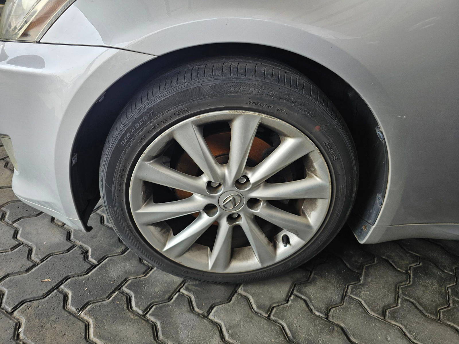 2006 LEXUS IS 250 — 142172 KM — Lot 016048 — Souq - Marhaba Auctions Used Cars - Image 10