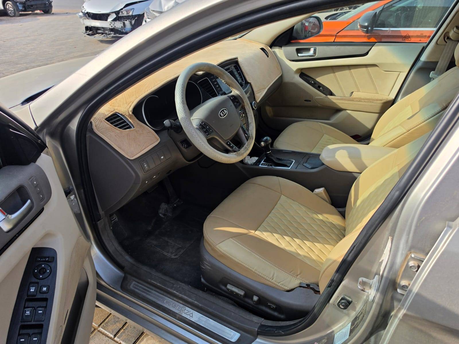 2012 KIA CADENZA — 159000 KM — Lot 091957 - Marhaba Auctions Used Cars - Image 8