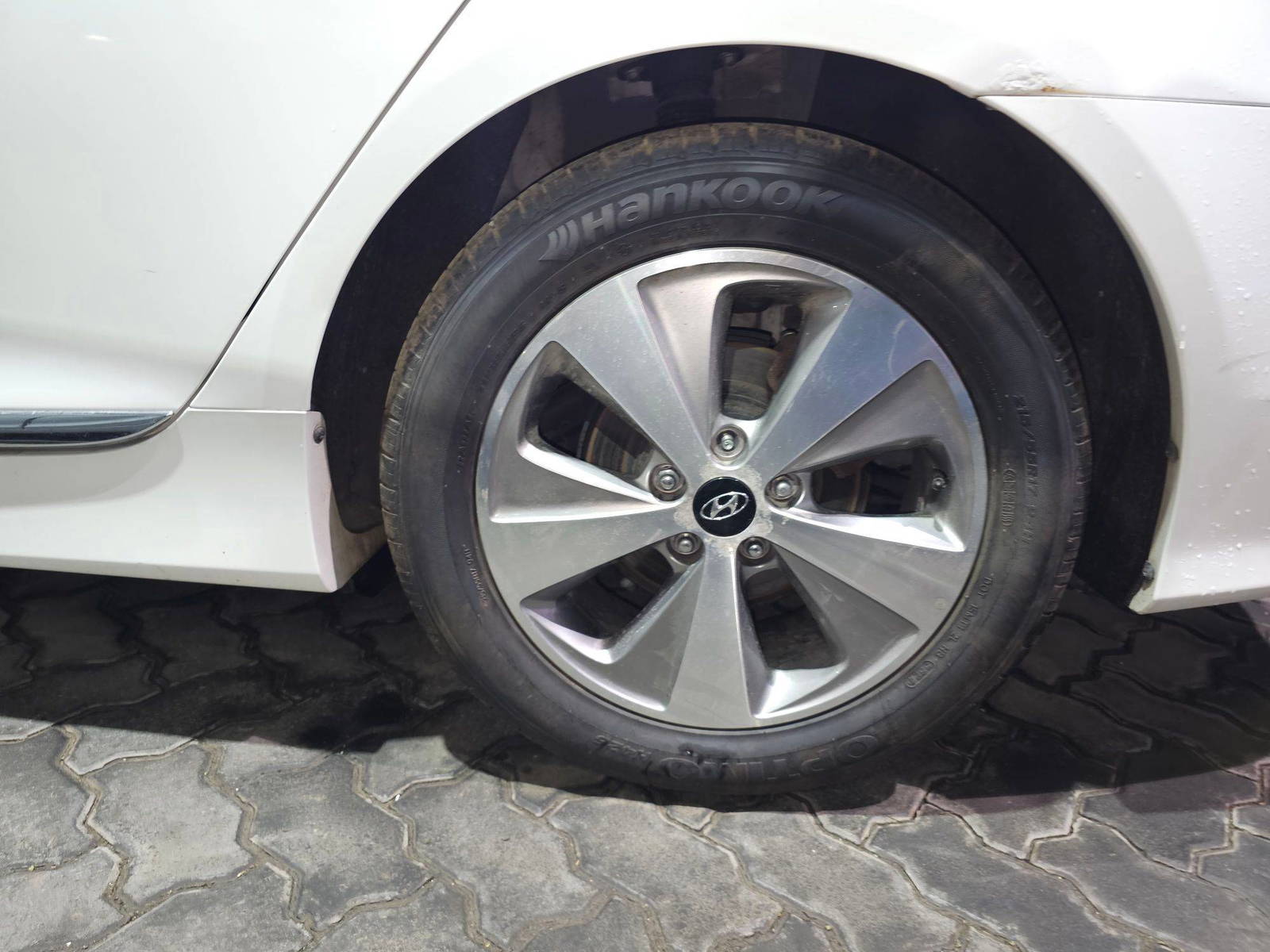 2012 HYUNDAI SONATA — 145024 KM — Lot 033494 — Souq - Marhaba Auctions Used Cars - Image 11