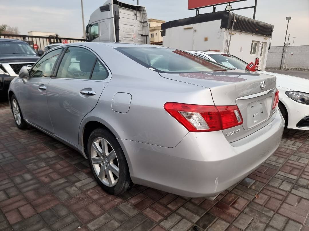 2007 LEXUS ES 350 — 175068 Miles — Lot 125487 — Ind. 12 - Marhaba Auctions Used Cars - Image 4