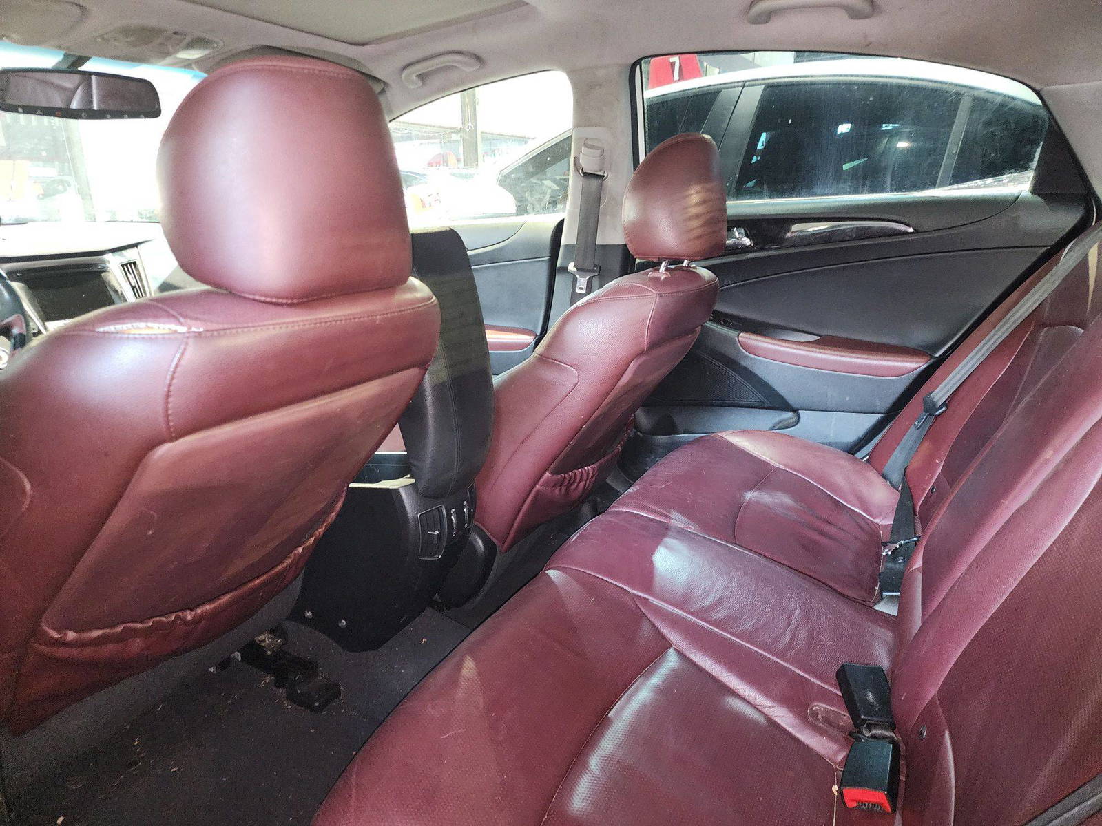 HYUNDAI SONATA 2012 - Marhaba Auction Used Cars - Image 7