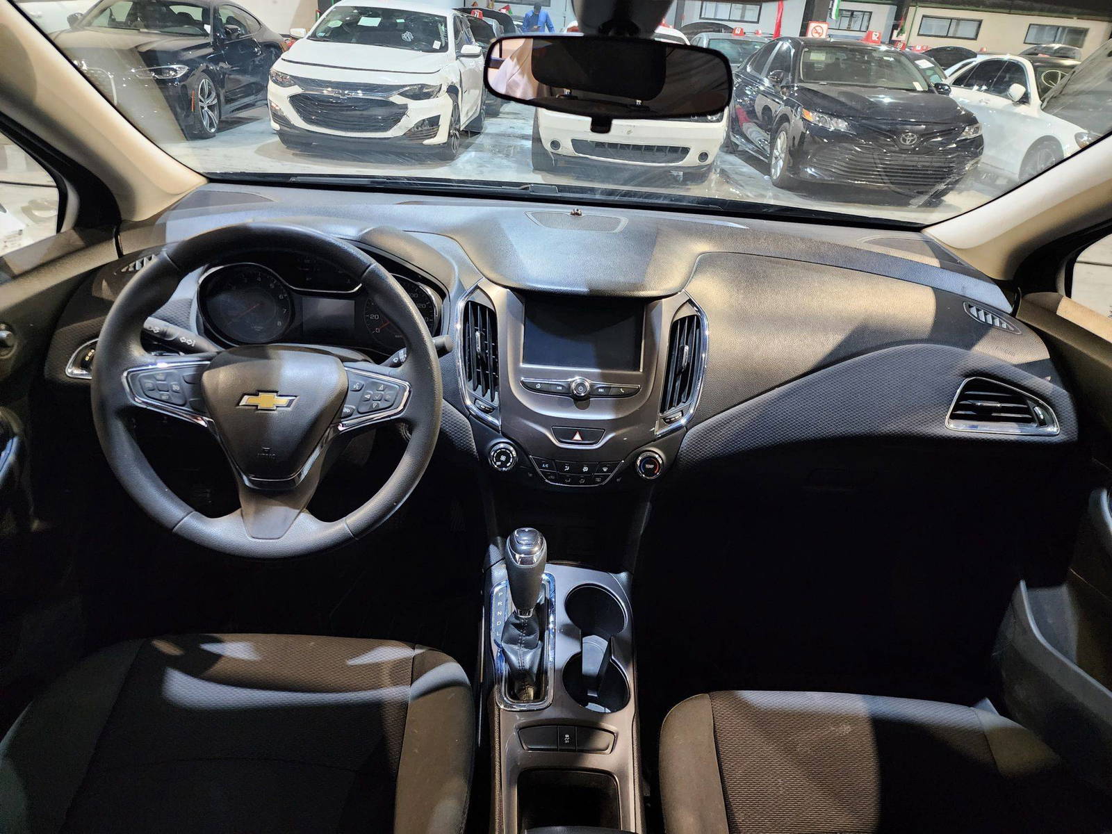 2018 CHEVROLET CRUIZE — 129520 KM — Lot 124261 — Al Quoz - Marhaba Auctions Used Cars - Image 8