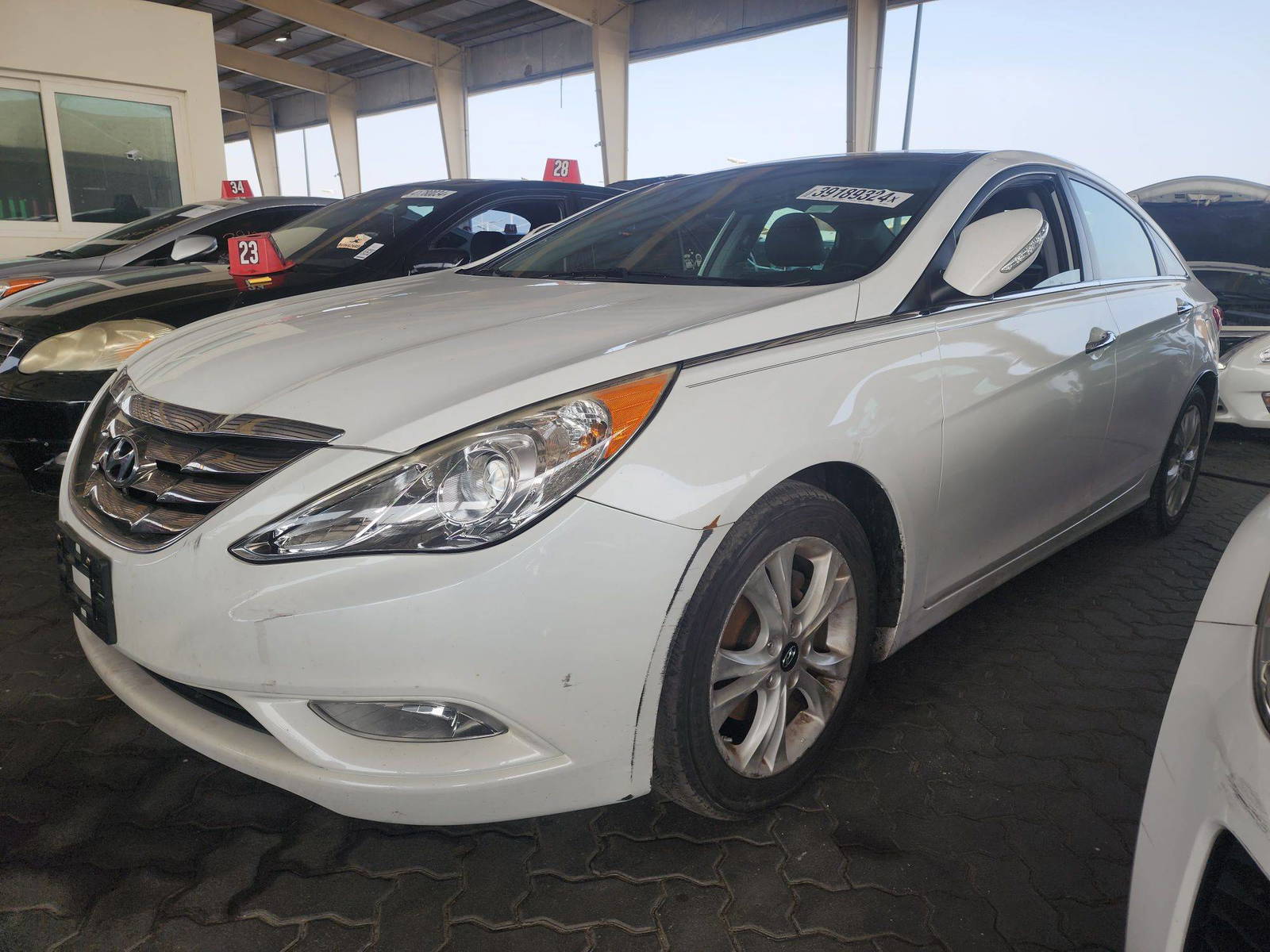 2012 HYUNDAI SONATA — 86130 Miles — Lot 39189324 — Souq - Marhaba Auctions Used Cars - Image 4