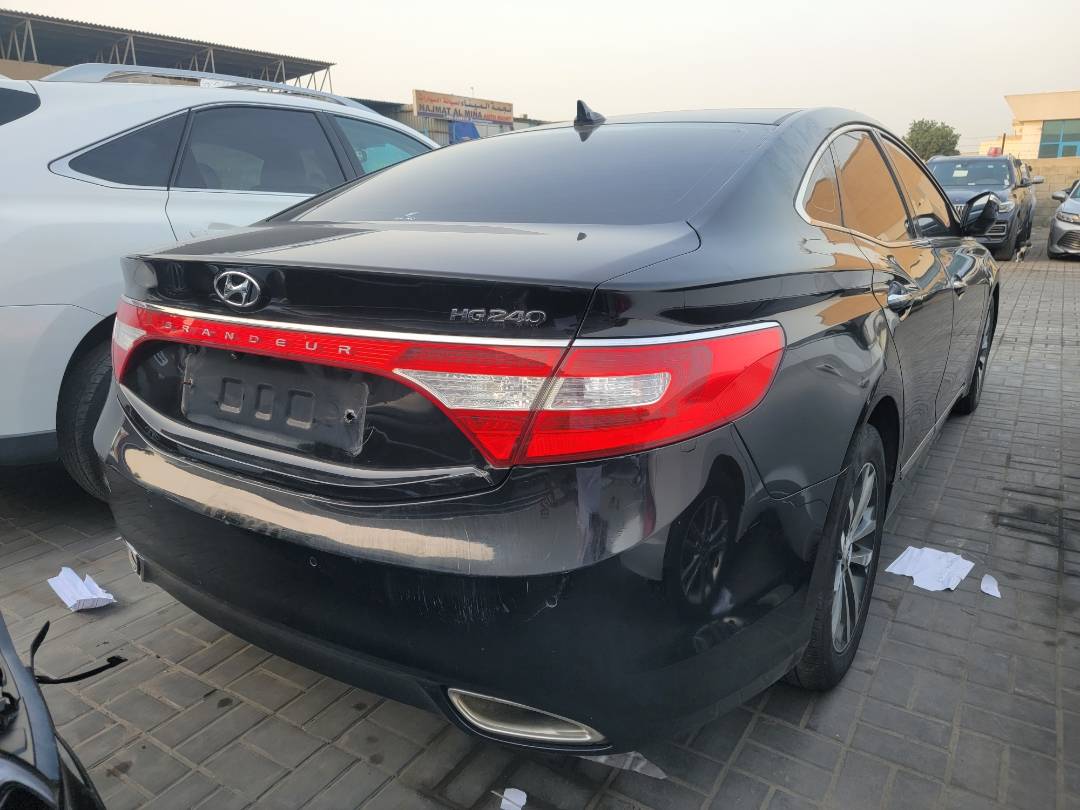 2012 HYUNDAI GRANDEUR — 255115 KM — Lot 135343 — Main - Marhaba Auctions Used Cars - Image 5