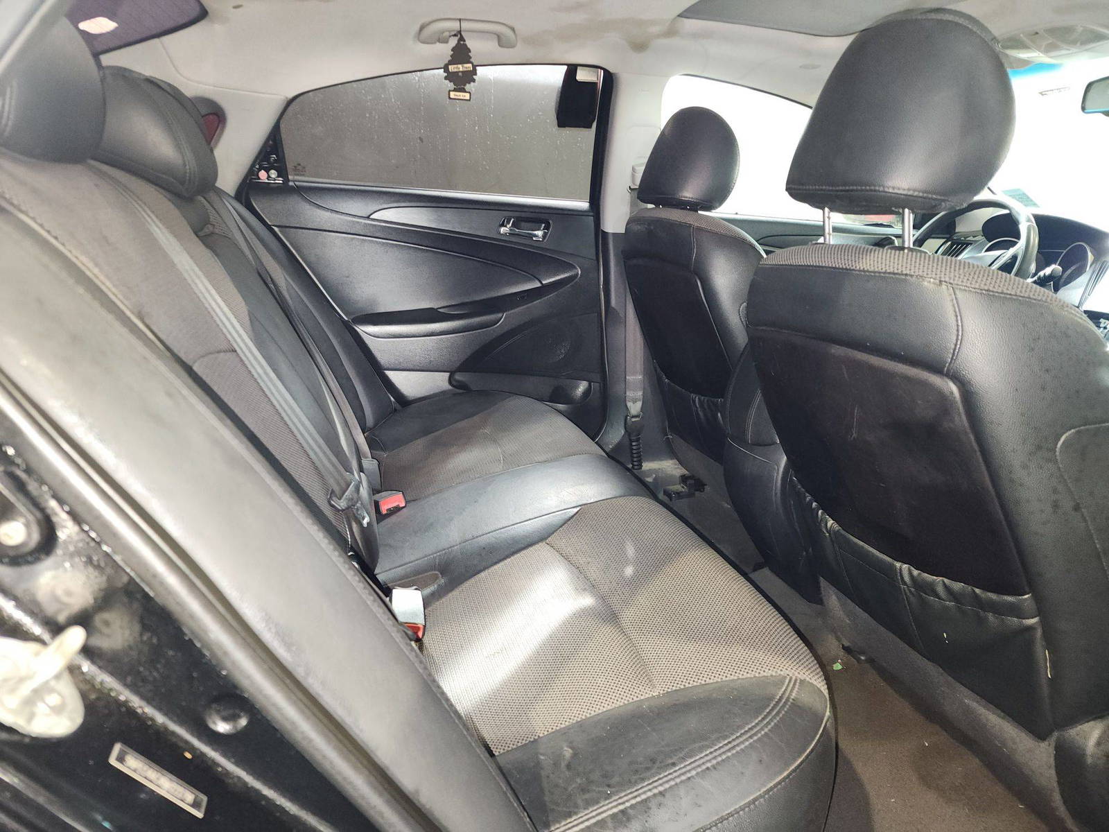 HYUNDAI SONATA 2011 - Marhaba Auction Used Cars - Image 7