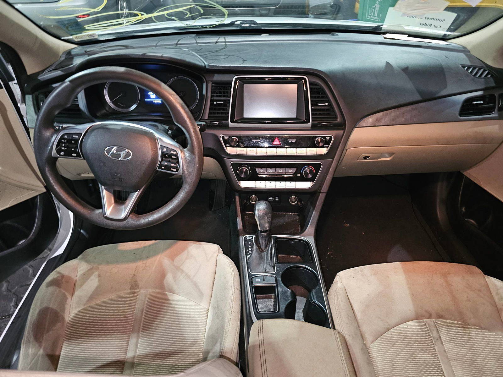 2018 HYUNDAI SONATA — 119758 Miles — Lot H675265 — Souq - Marhaba Auctions Used Cars - Image 8