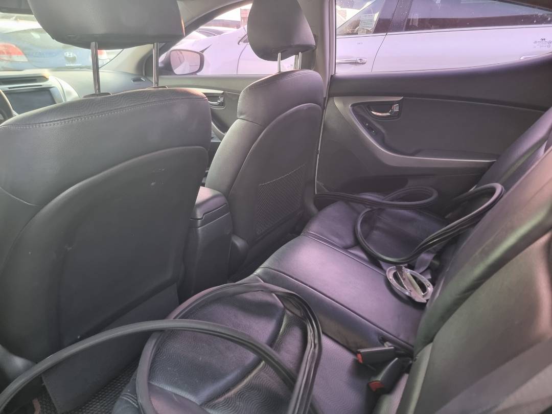 2012 HYUNDAI AVANTE — 223459 KM — Lot 325772 — Souq - Marhaba Auctions Used Cars - Image 6