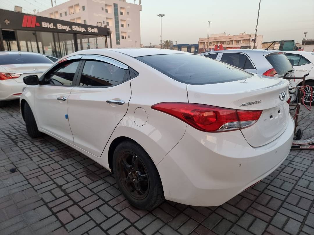 2012 HYUNDAI AVANTE — 116651 KM — Lot 215487 — Ind. 12 - Marhaba Auctions Used Cars - Image 5