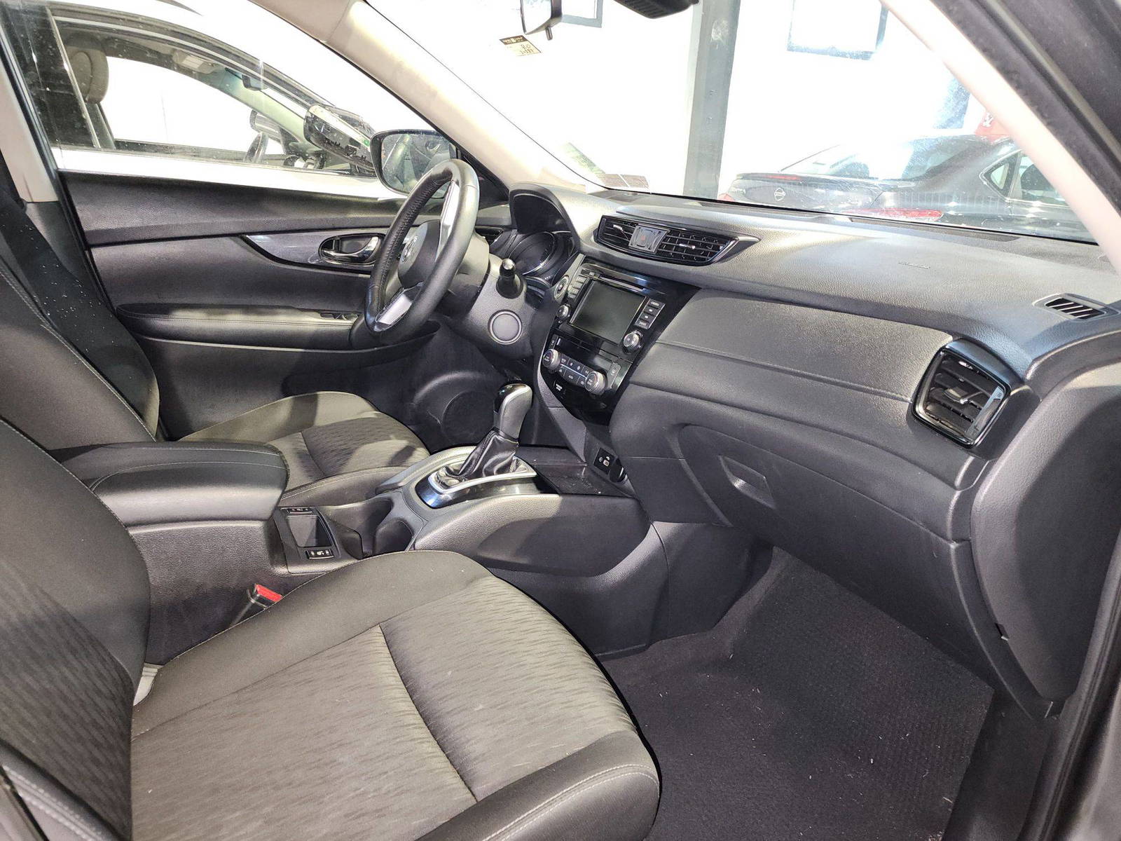 2020 NISSAN ROGUE — 80887 Miles — Lot 51940734 — Al Quoz - Marhaba Auctions Used Cars - Image 8