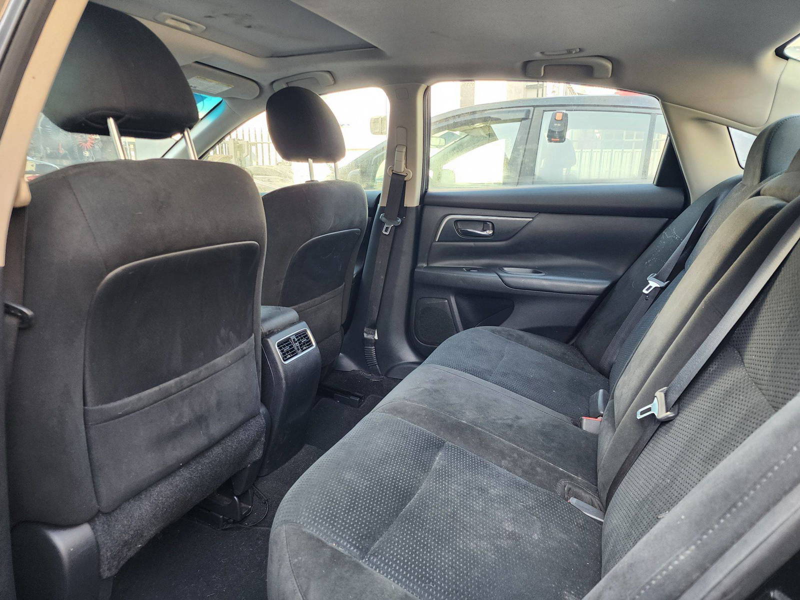 2015 NISSAN ALTIMA — 128120 Miles — Lot 60382934 — Al Quoz - Marhaba Auctions Used Cars - Image 7