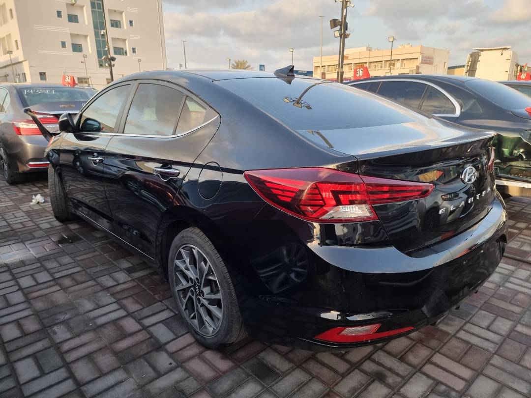 2020 HYUNDAI ELANTRA — 108847 KM — Lot 214587 — Ind. 12 - Marhaba Auctions Used Cars - Image 3