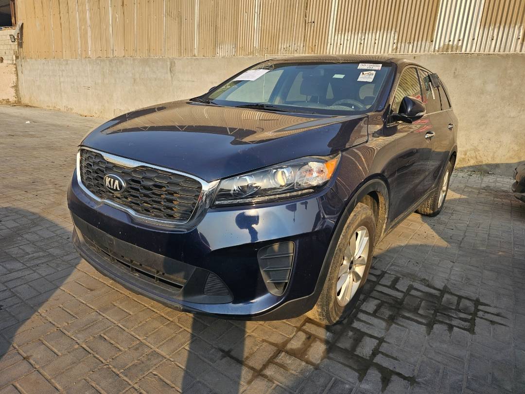 2019 KIA SORENTO — 179000 Miles — Lot 3879886 — Souq - Marhaba Auctions Used Cars - Image 5