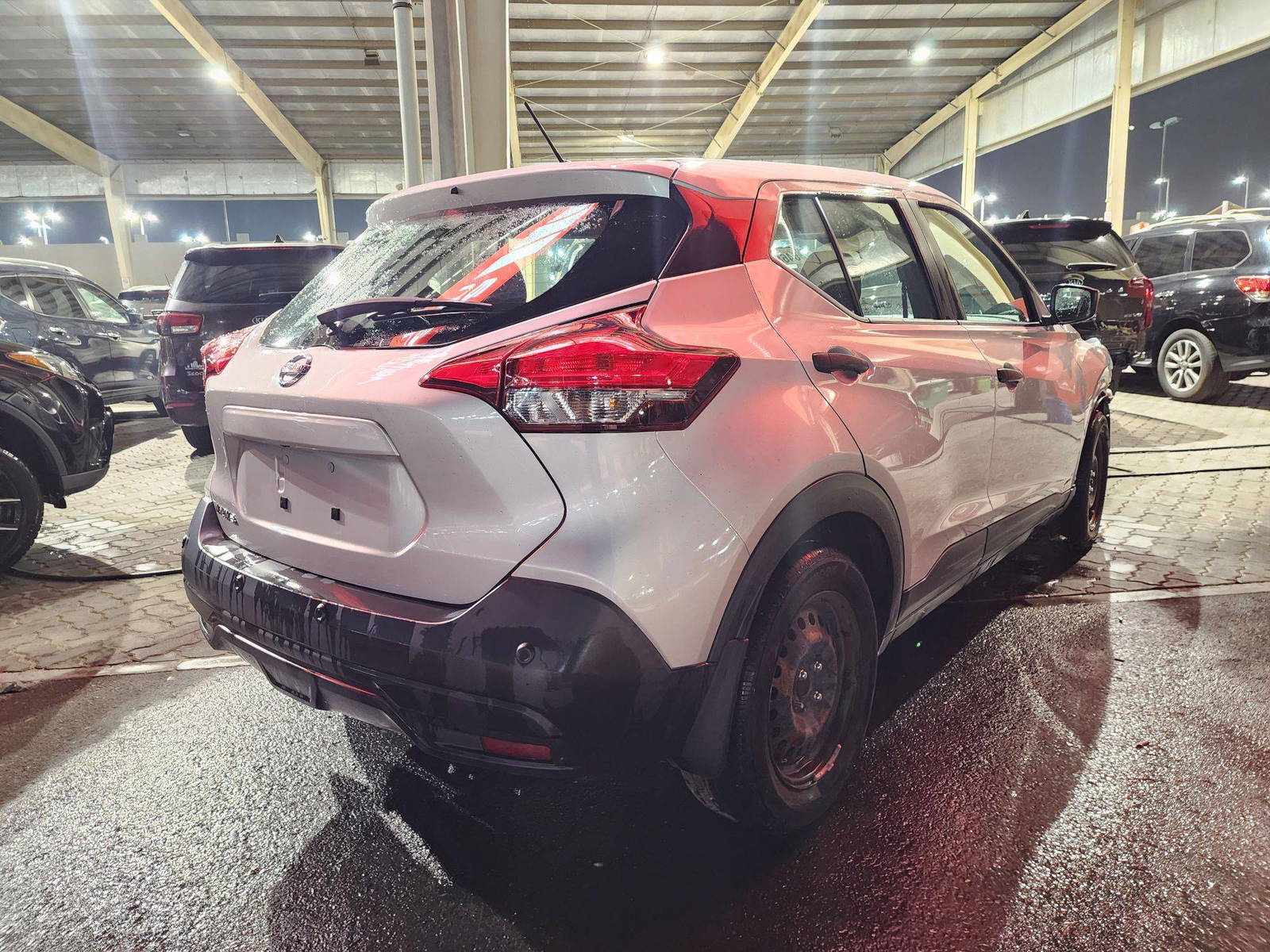 2020 NISSAN KICKS — 50 092 Miles — Lot XLL541128 — Souq - Marhaba Auctions Used Cars - Image 3