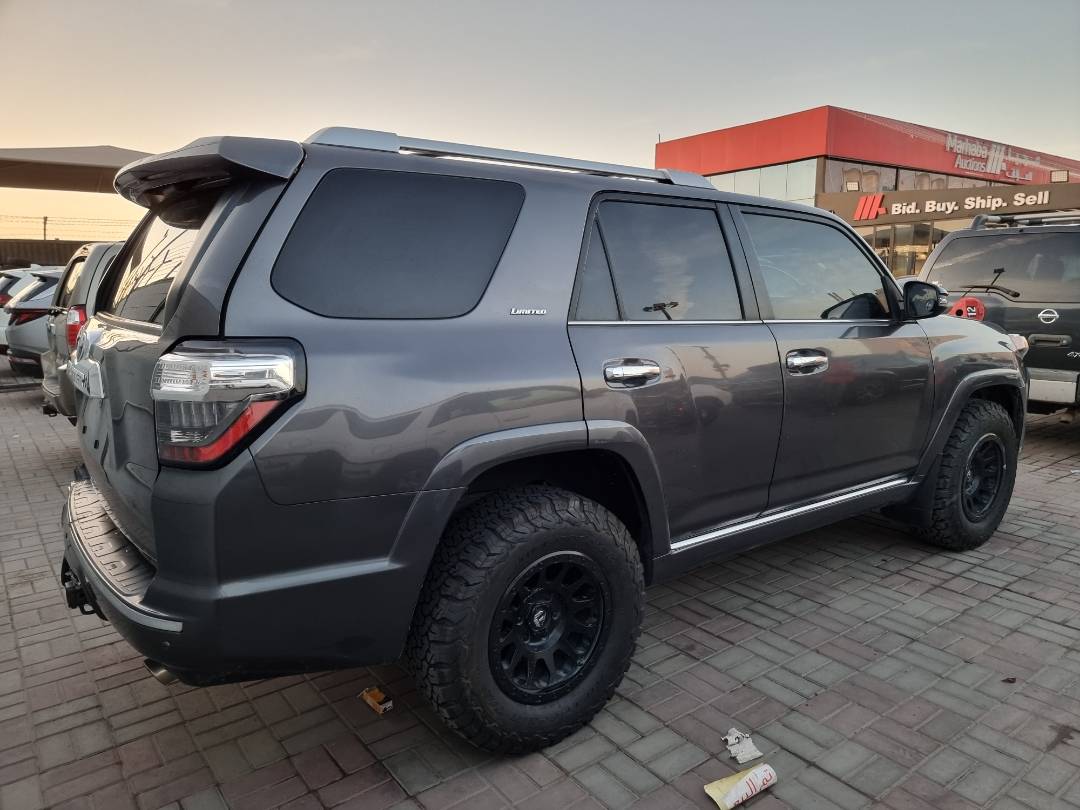 2018 TOYOTA 4RUNNER SR5 — 85538 Miles — Lot 215478 — Ind. 12 - Marhaba Auctions Used Cars - Image 4