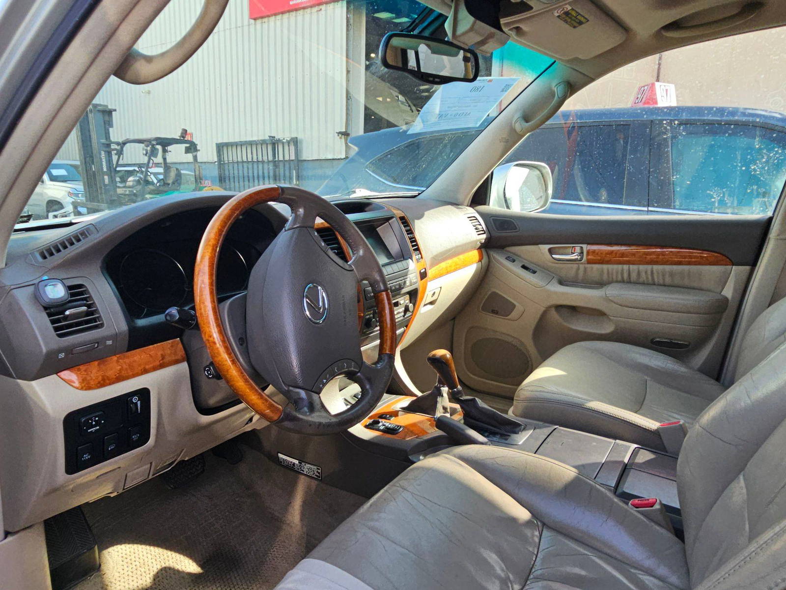 LEXUS GX 470 2005 - Marhaba Auction Used Cars - Image 8