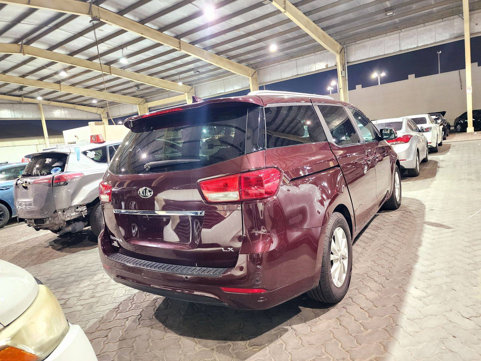 2016 KIA SEDONA — 71038 Miles — Lot 7G6094219 — Souq - Marhaba Auctions Used Cars - Image 3