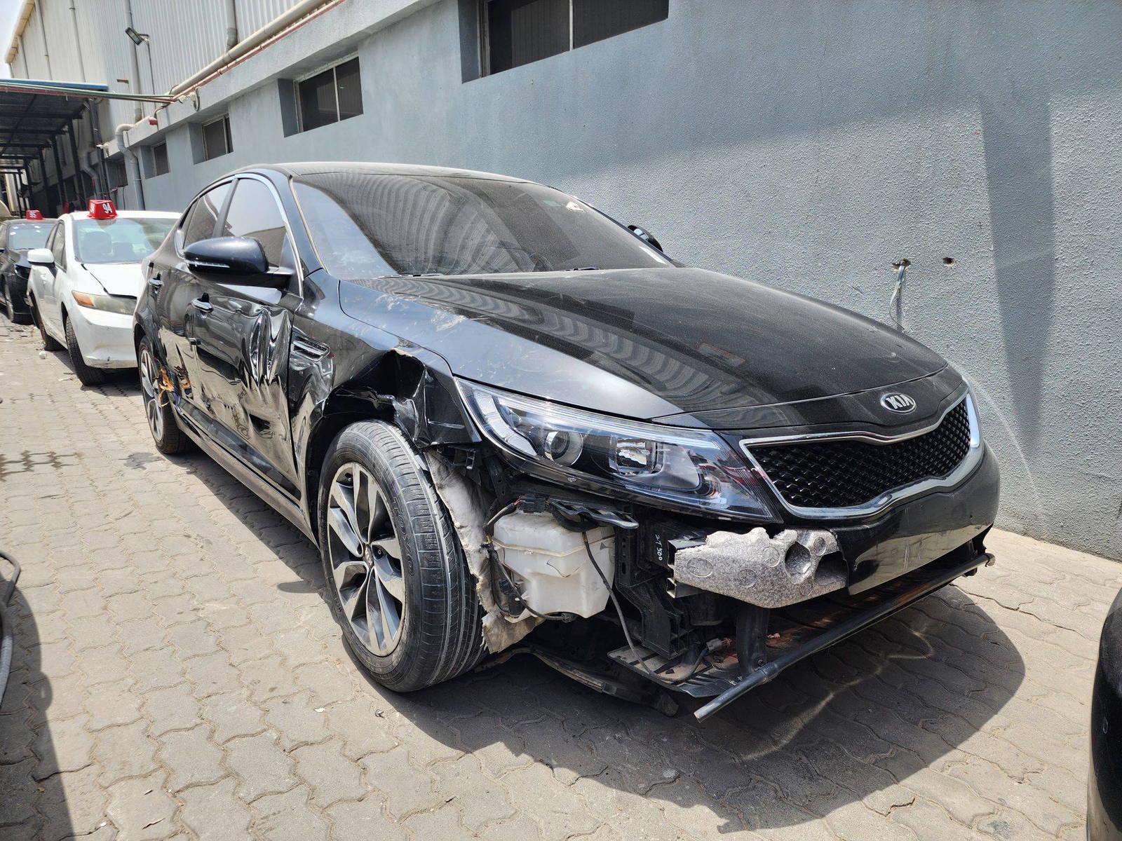 2015 KIA K5 — 109660 KM — Lot 550470 — Main - Marhaba Auctions Used Cars - Image 11