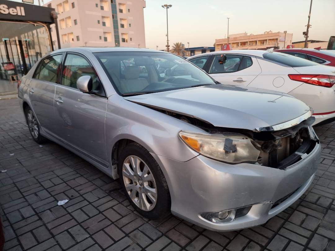 2011 TOYOTA AVALON — 190950 Miles — Lot 125487 — Ind. 12 - Marhaba Auctions Used Cars - Image 5
