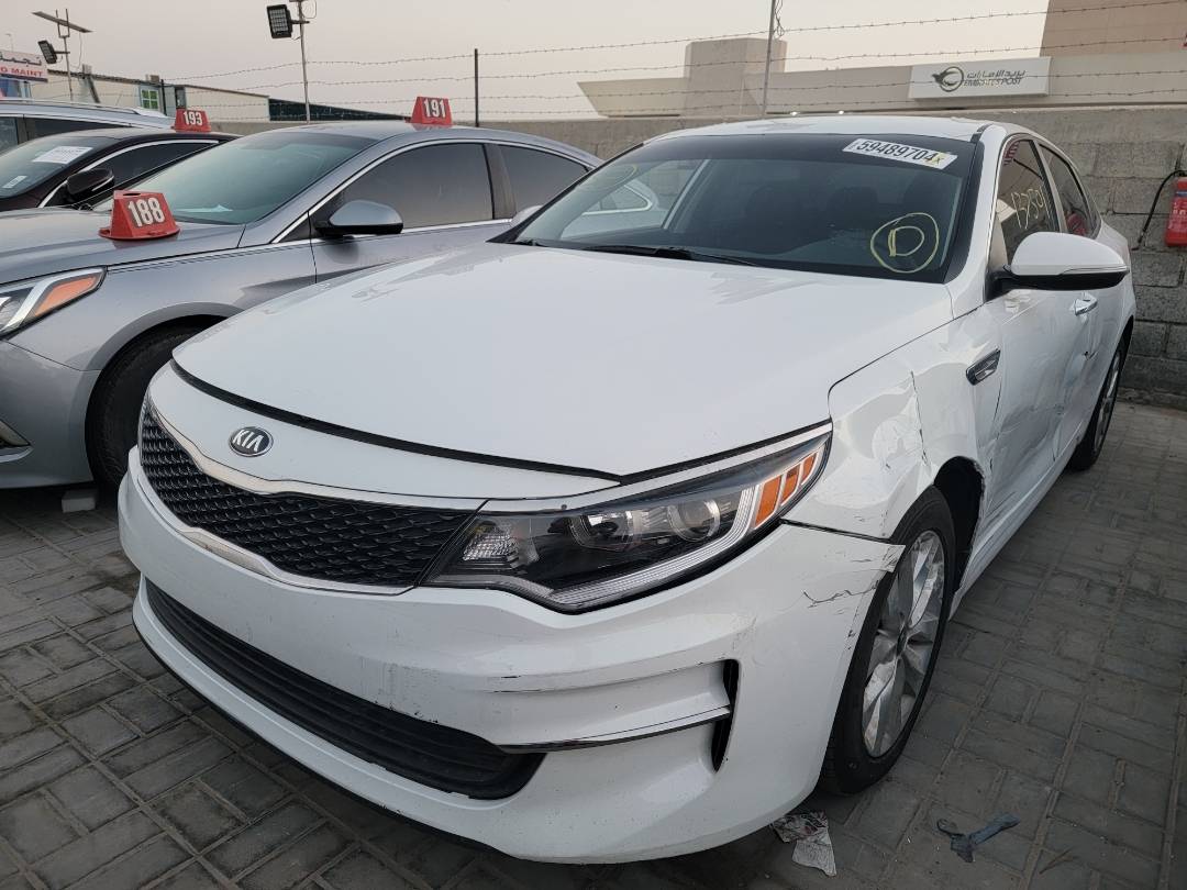 2017 KIA OPTIMA — 137 501 Miles — Lot HG122742 — Main - Marhaba Auctions Used Cars - Image 3