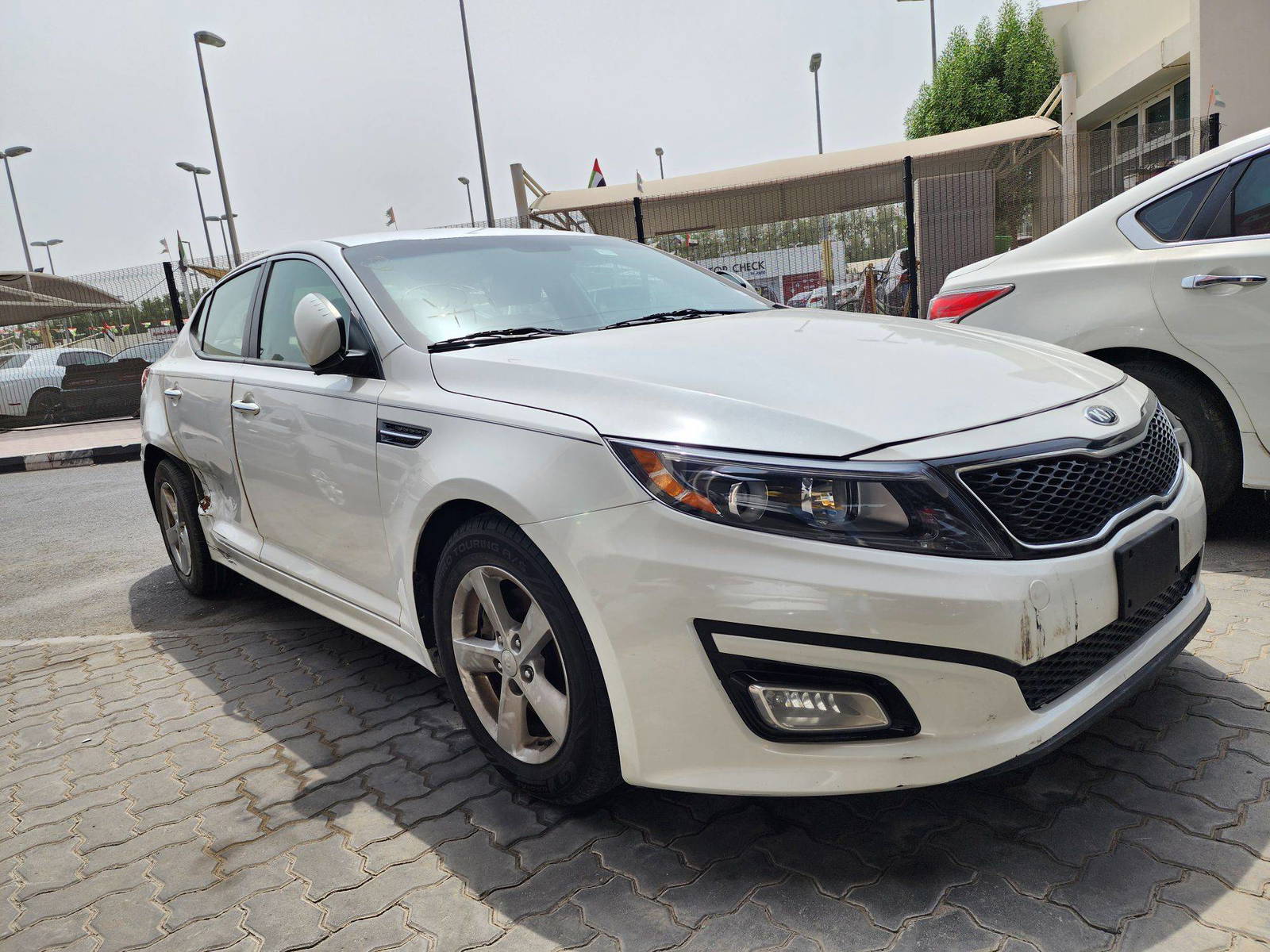 2015 KIA OPTIMA — 236331 Miles — Lot 606231 — Souq - Marhaba Auctions Used Cars - Image 4