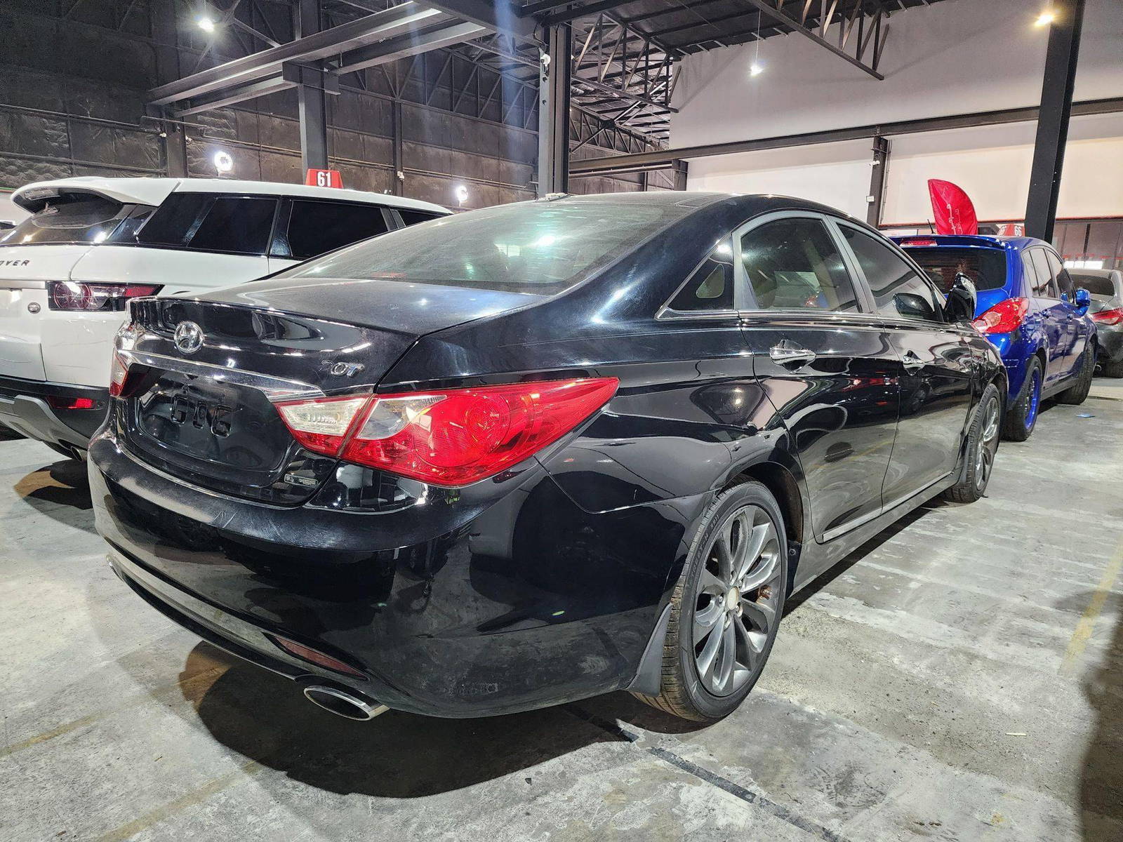 2012 HYUNDAI SONATA — 132541 Miles — Lot 47194 — Al Quoz - Marhaba Auctions Used Cars - Image 5