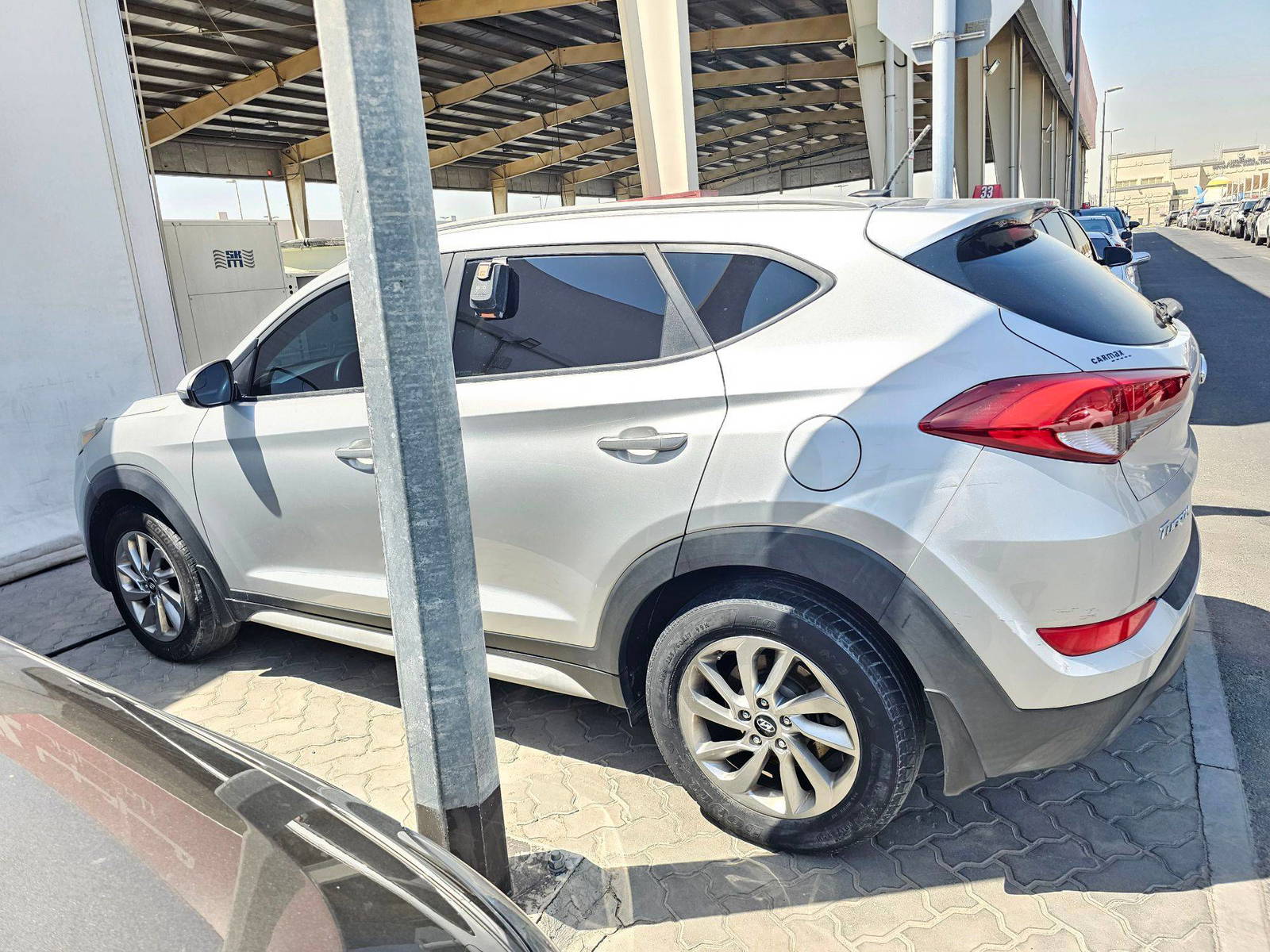 2017 HYUNDAI TUCSON — 174592 Miles — Lot HU520213 — Souq - Marhaba Auctions Used Cars - Image 6