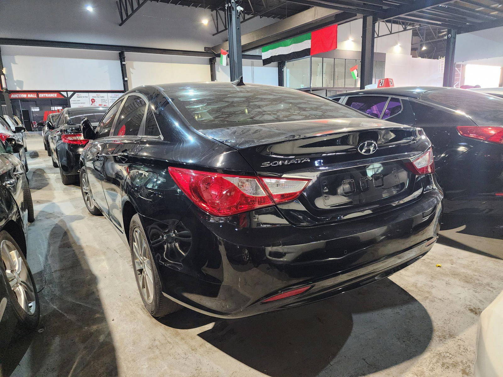 2013 HYUNDAI SONATA — 162265 KM — Lot 526379 — Al Quoz - Marhaba Auctions Used Cars - Image 4