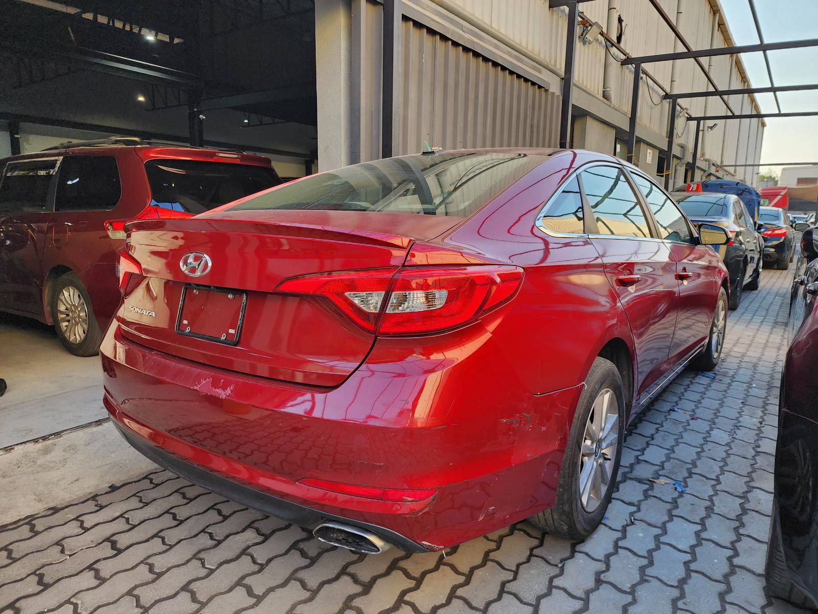 2016 HYUNDAI SONATA — 147761 Miles — Lot 125487 — Al Quoz - Marhaba Auctions Used Cars - Image 4