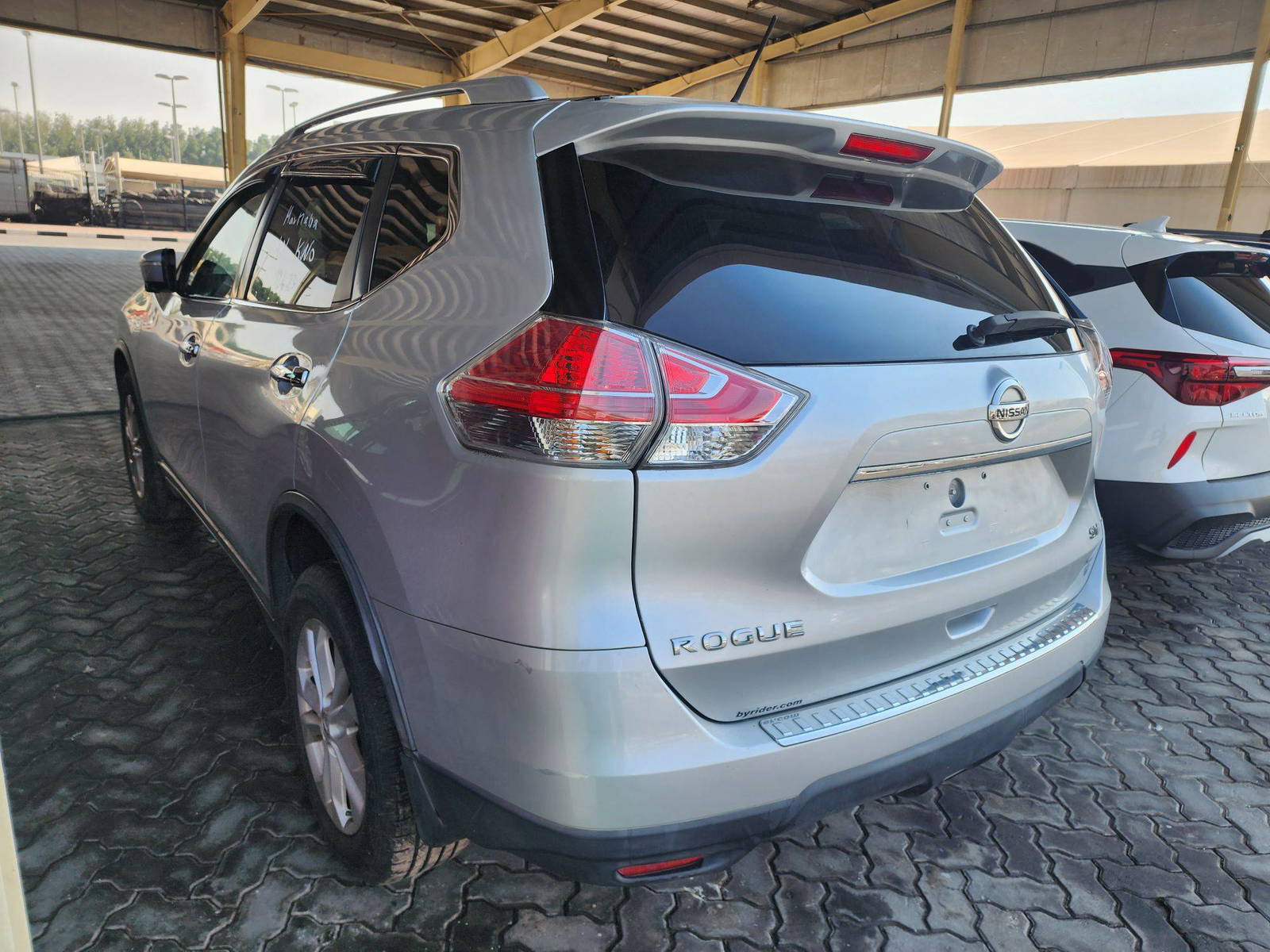 2015 NISSAN ROGUE — 150407 Miles — Lot 37785451 - Marhaba Auctions Used Cars - Image 4