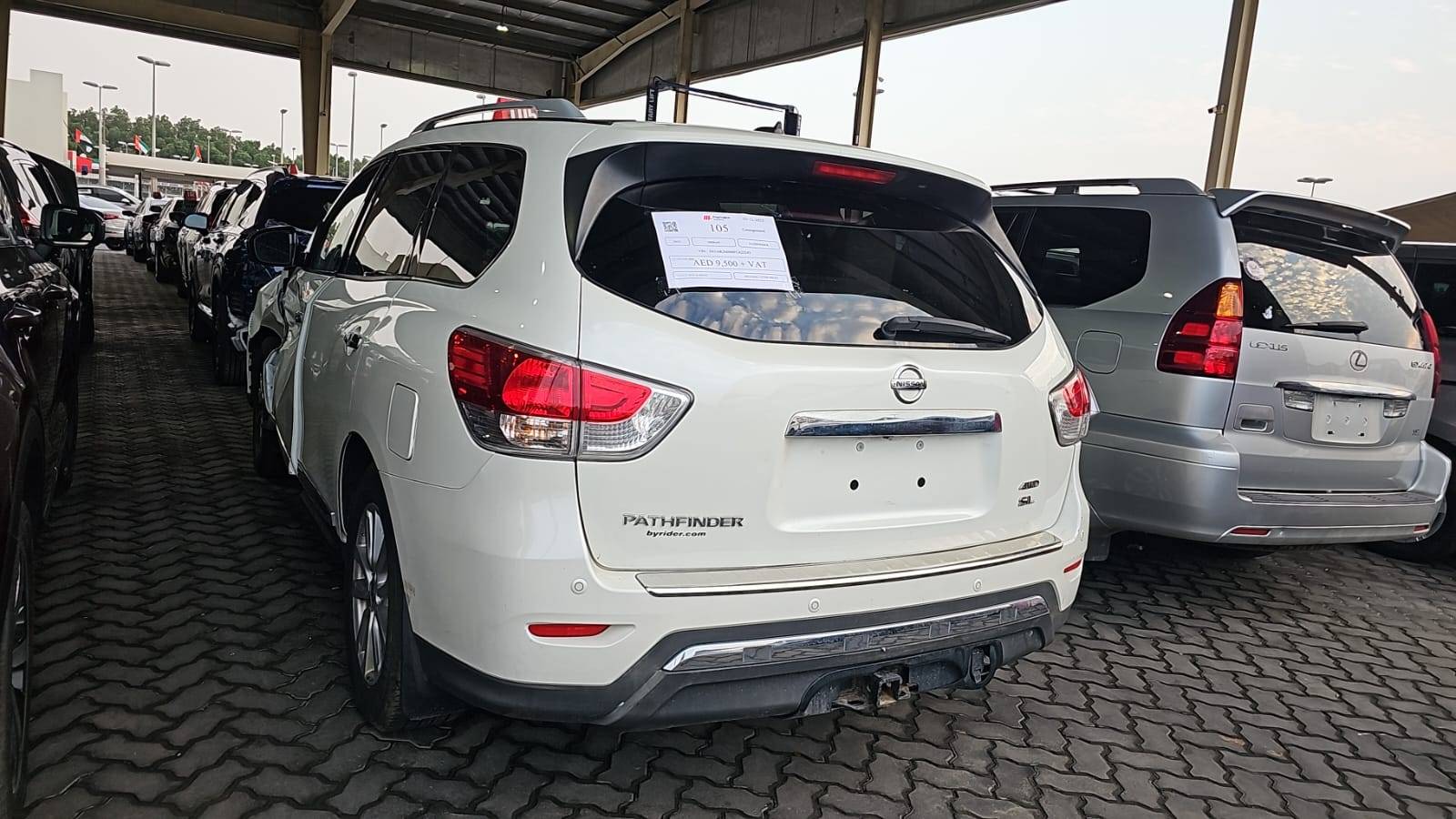 2015 NISSAN PATHFINDER — 137306 Miles — Lot M8FC623243 — Souq - Marhaba Auctions Used Cars - Image 5