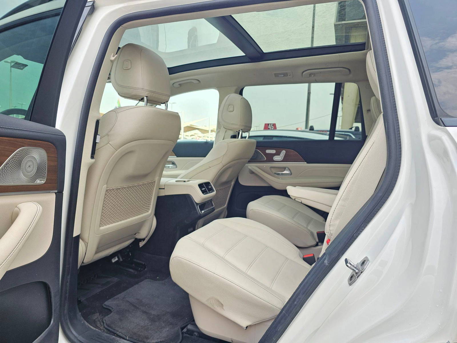 MERCEDES BENZ GLS 450 2024 - Marhaba Auction Used Cars - Image 8