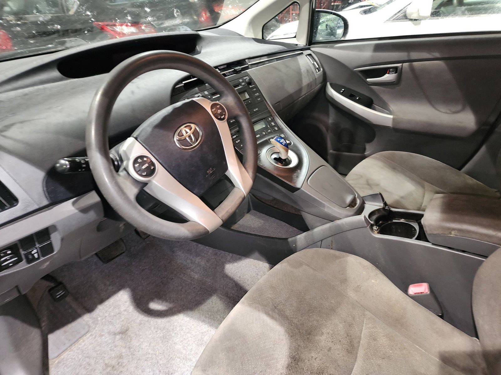 2010 TOYOTA PRIUS — 116947 Miles — Lot 80366833 - Marhaba Auctions Used Cars - Image 5