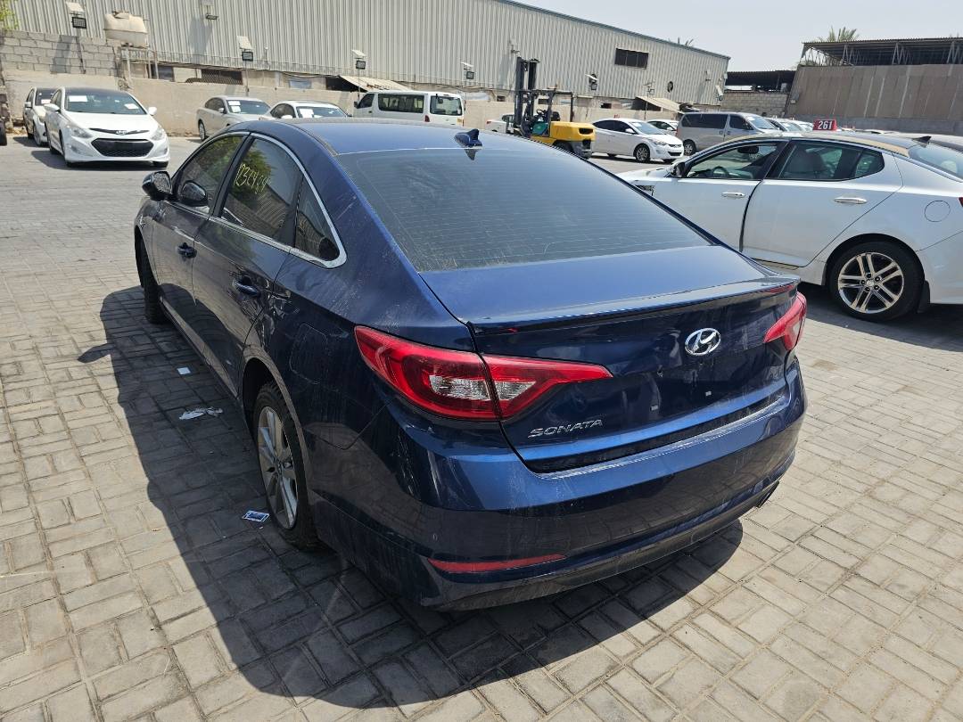 2017 HYUNDAI SONATA — 213618 KM — Lot 12324843 — Main - Marhaba Auctions Used Cars - Image 5