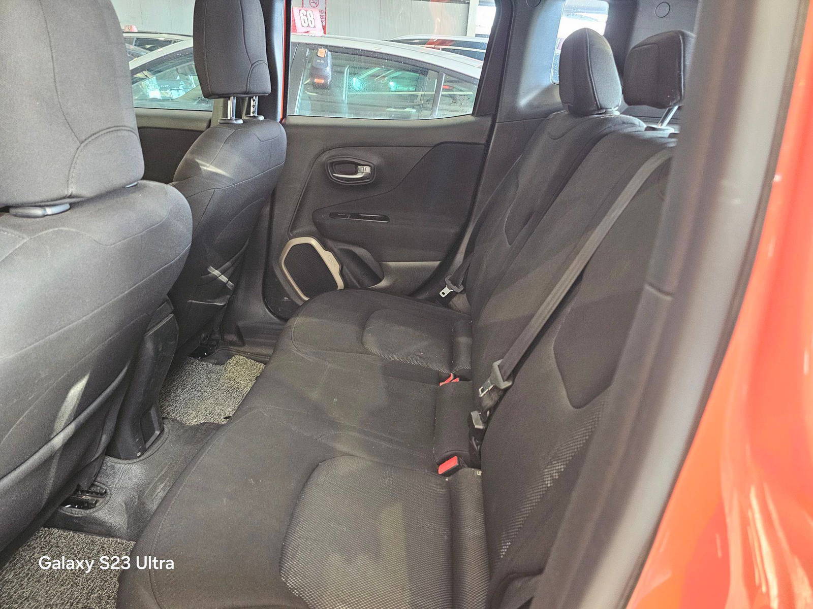 2015 JEEP RENEGADE LATITUDE — 155897 KM — Lot B79568 — Main - Marhaba Auctions Used Cars - Image 10