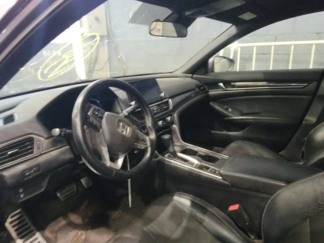 2018 HONDA ACCORD — 130410 Miles — Lot 28212 — Main - Marhaba Auctions Used Cars - Image 6