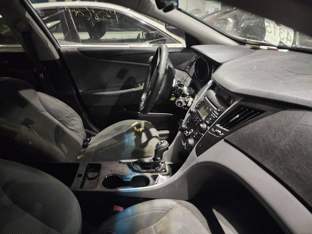 2013 HYUNDAI SONATA — 138628 Miles — Lot H768249 - Marhaba Auctions Used Cars - Image 6