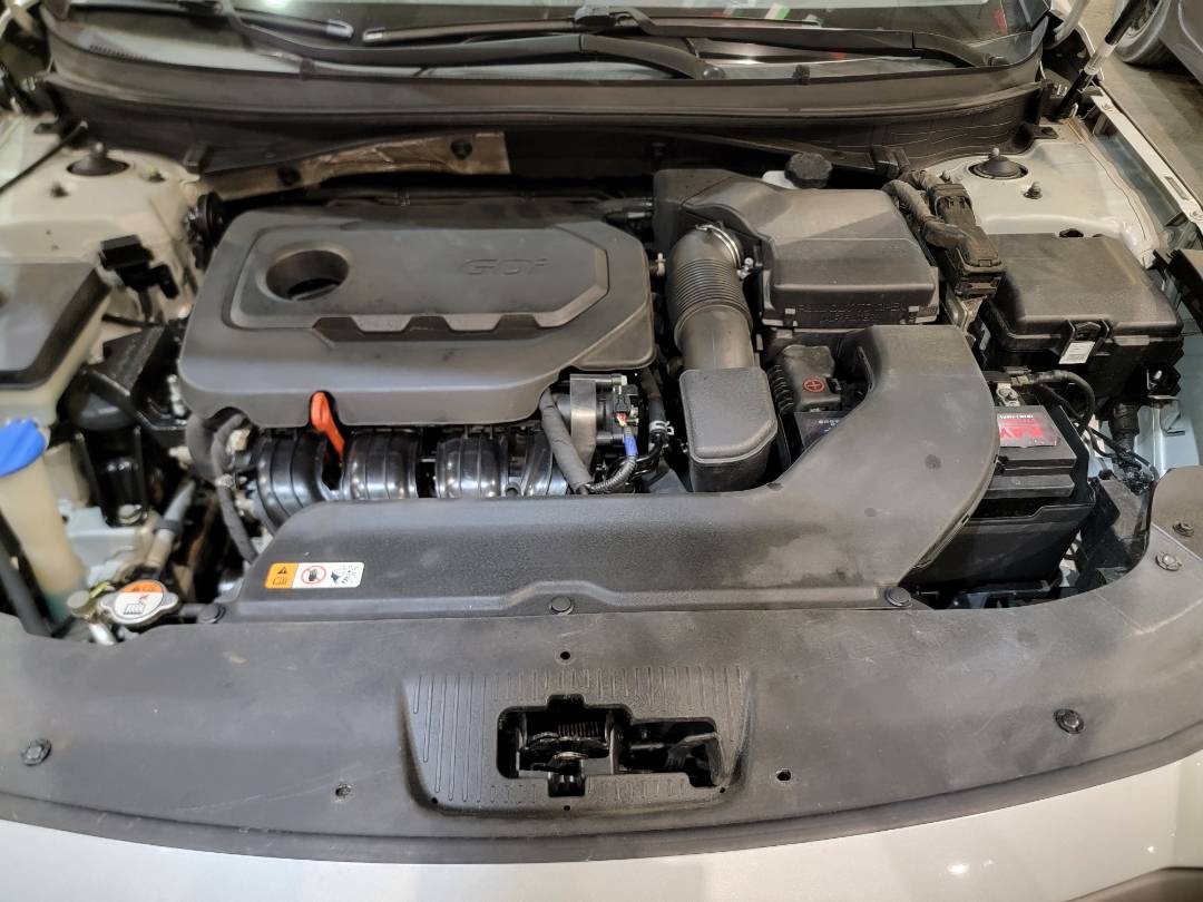 2017 HYUNDAI SONATA — 147859 Miles — Lot H453299 — Main - Marhaba Auctions Used Cars - Image 12