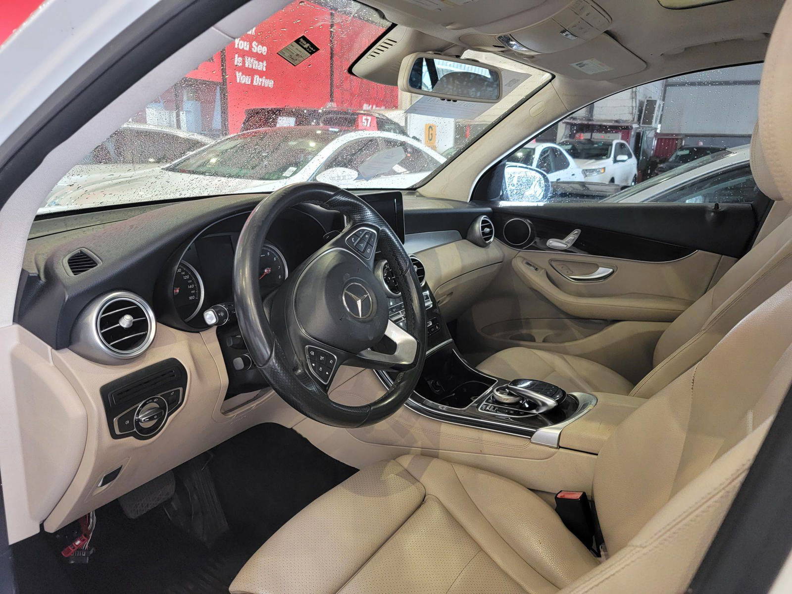 MERCEDES BENZ GLC-300 2016 - Marhaba Auction Used Cars - Image 8