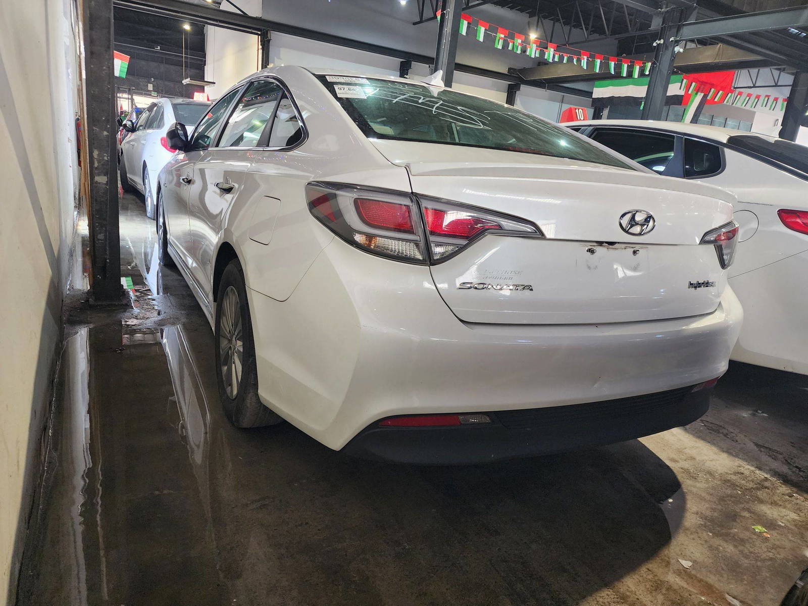 2017 HYUNDAI SONATA — 136747 Miles — Lot 3935252 — Al Quoz - Marhaba Auctions Used Cars - Image 6