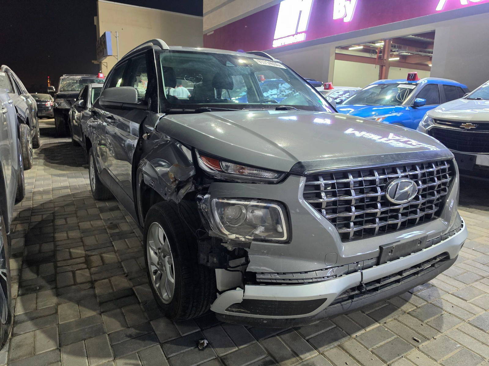 HYUNDAI VENUE SEL 2020 - Marhaba Auction Used Cars - Image 6