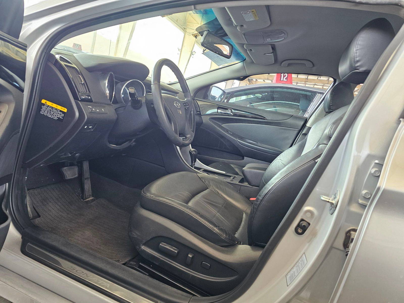 HYUNDAI SONATA 2011 - Marhaba Auction Used Cars - Image 8