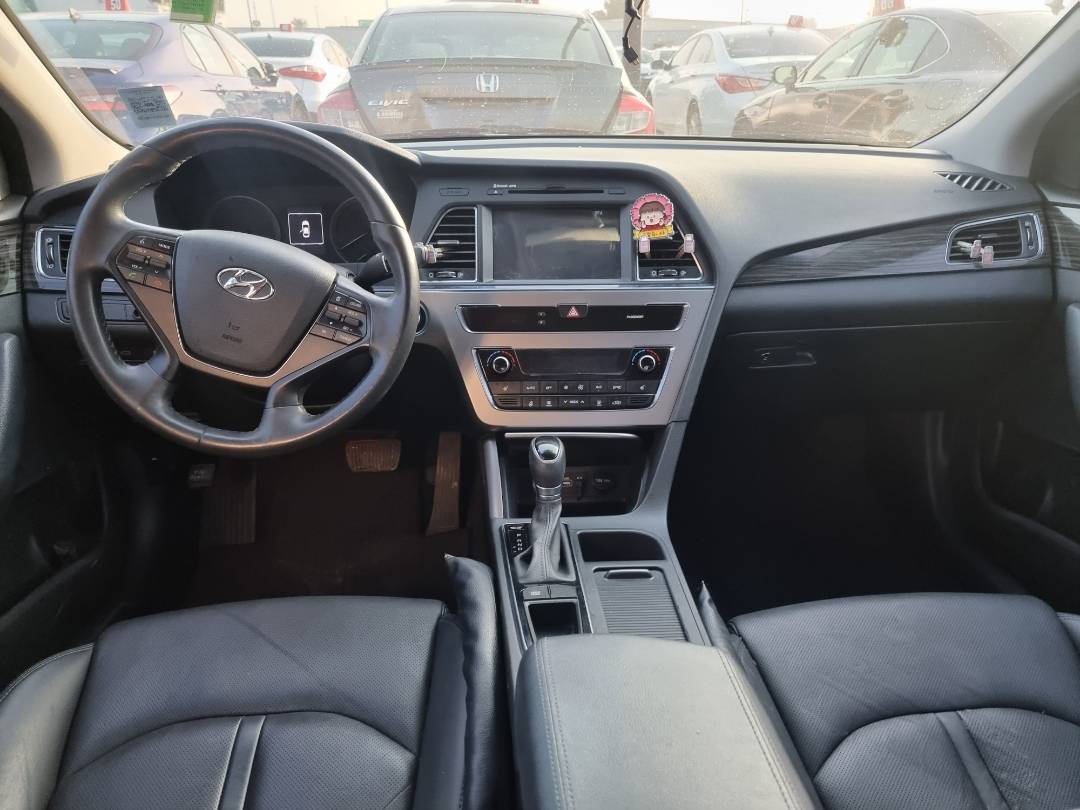 2015 HYUNDAI SONATA — 124749 KM — Lot 125478 — Souq - Marhaba Auctions Used Cars - Image 7